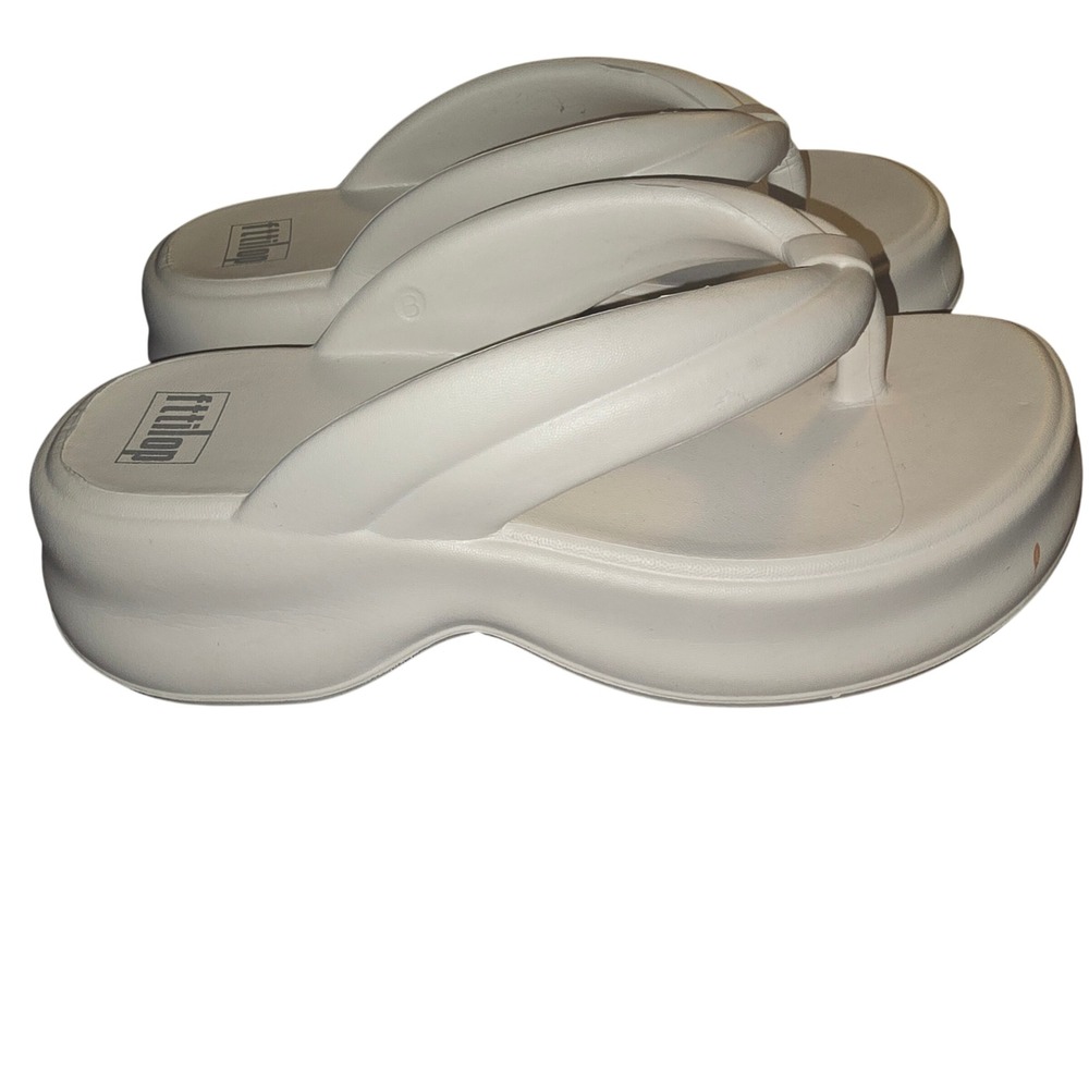 FitFlop iQushion Padded Flip Flop Women 9-10 Beige Foam
Platform Sandals 6099